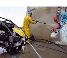 Idropulitrici acqua calda: come si usano e quanto costano